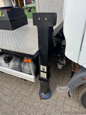 Plate-forme de levage Renault Maxity 130 **10M WORKING PLATFORM-NACELLE-HOOGW...
