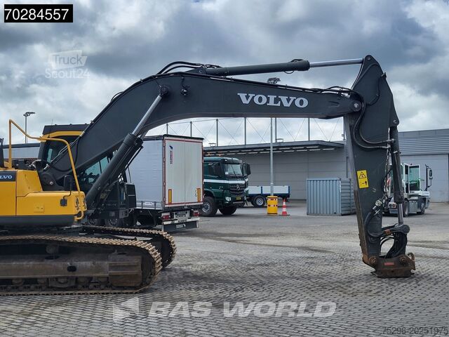 Pelle sur chenilles Volvo EC300 D NL 3 M WIDE - NARROW