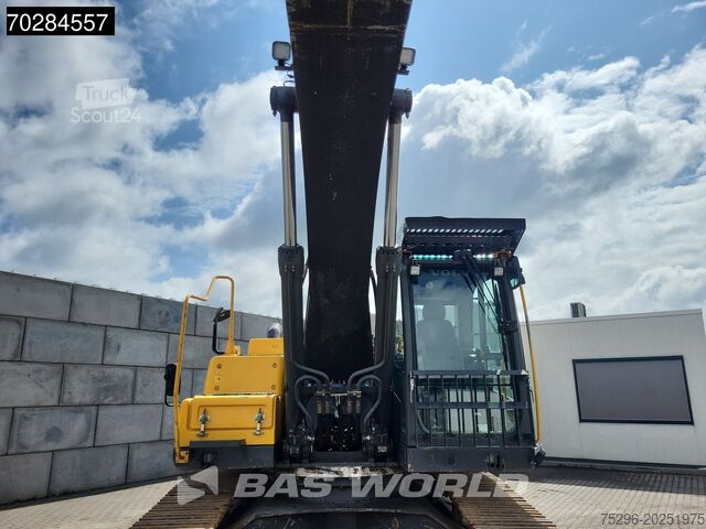 Pelle sur chenilles Volvo EC300 D NL 3 M WIDE - NARROW