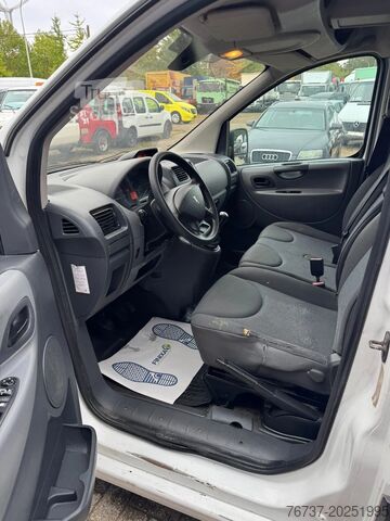 Tovornjak z zabojnikom Peugeot EXPERT **1560CC-EURO 4-AC**