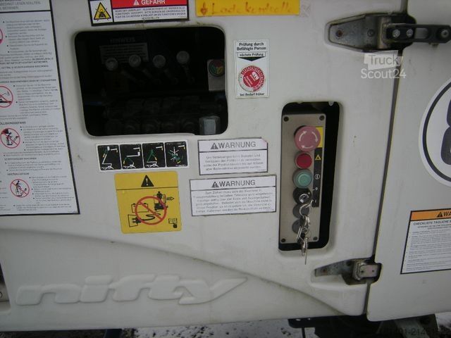 Werkplatform Niftylift 150TPET, Anhänge Arbeitsbühne,  15m