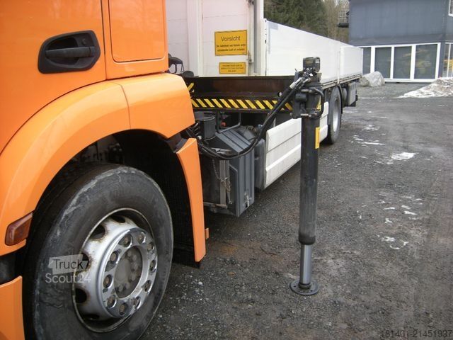 Autocarro con cassone fisso MERCEDES-BENZ ACTROS 1830, Pritsche mit Kran HIAB X-HIDUO 092B