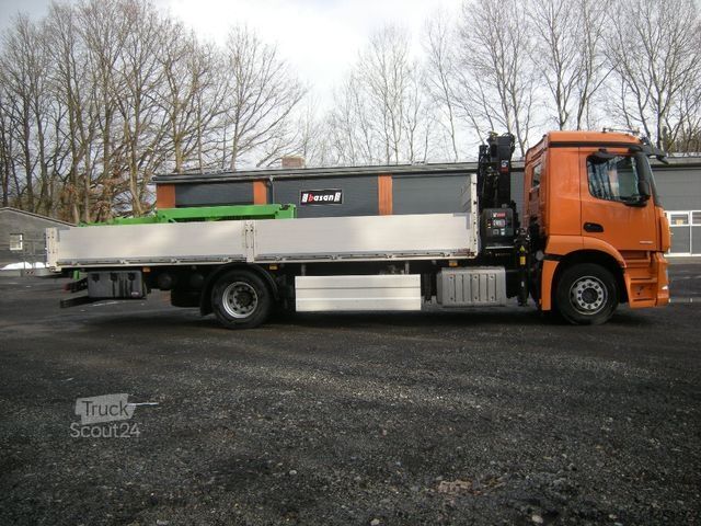 Autocarro con cassone fisso MERCEDES-BENZ ACTROS 1830, Pritsche mit Kran HIAB X-HIDUO 092B