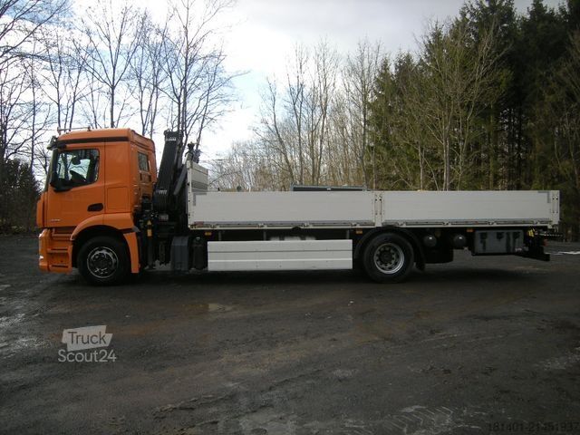 Autocarro con cassone fisso MERCEDES-BENZ ACTROS 1830, Pritsche mit Kran HIAB X-HIDUO 092B