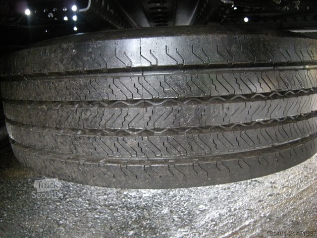 Autocarro con cassone fisso MERCEDES-BENZ ACTROS 1830, Pritsche mit Kran HIAB X-HIDUO 092B