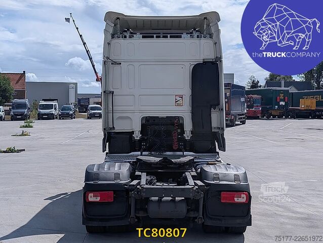 Těžké zatížení DAF XF 460