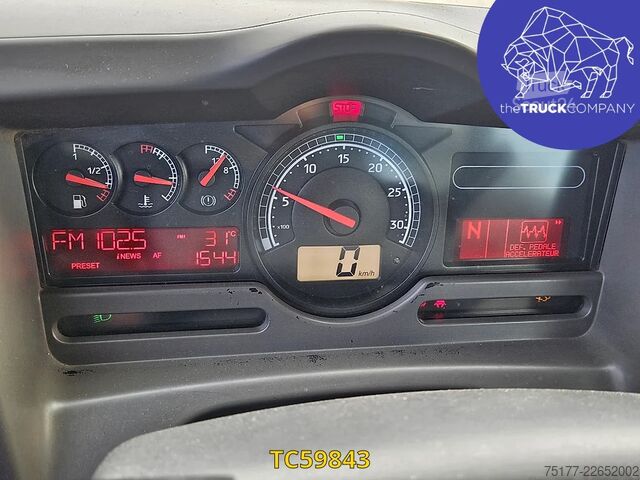 Sklápěč Renault Kerax 520