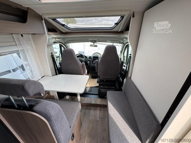 Напівінтегрований кемпер CARADO V 347 Schmal & Clever Lift Bett