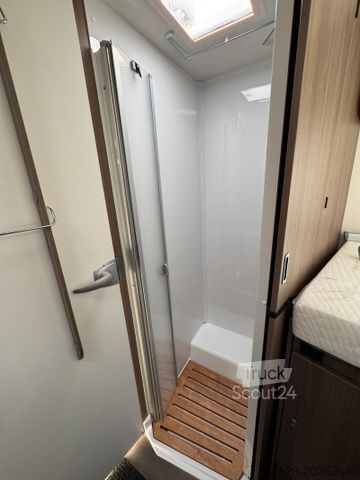 Camping-car semi-intégré CARADO T 457