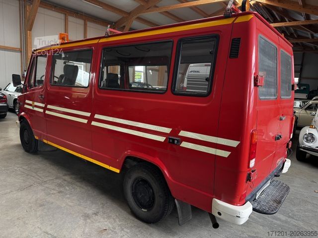 Minibusz MERCEDES-BENZ T1 310 D Bremer Kombi Feuerwehr1. Hand
