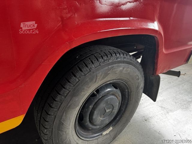 Minibusz MERCEDES-BENZ T1 310 D Bremer Kombi Feuerwehr1. Hand