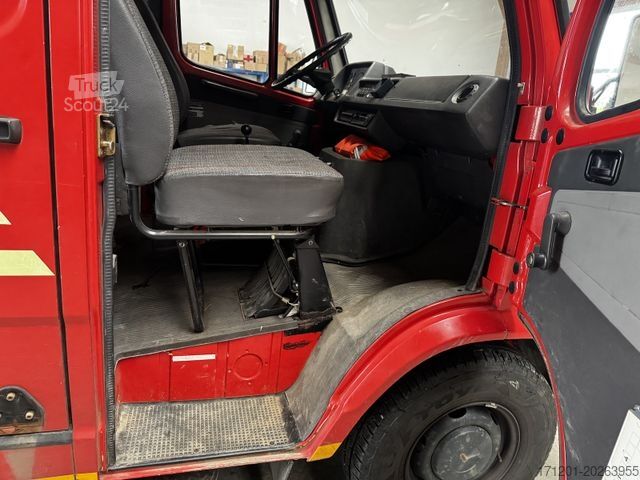 Minibusz MERCEDES-BENZ T1 310 D Bremer Kombi Feuerwehr1. Hand