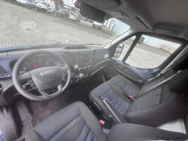 Valise Iveco Daily 70C18 Bakwagen met Laadklep 3500kg 30m3