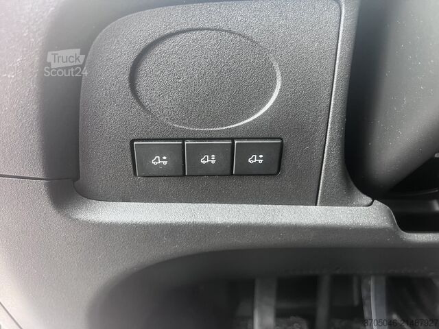 Valise Iveco Daily 70C18 Bakwagen met Laadklep 3500kg 30m3