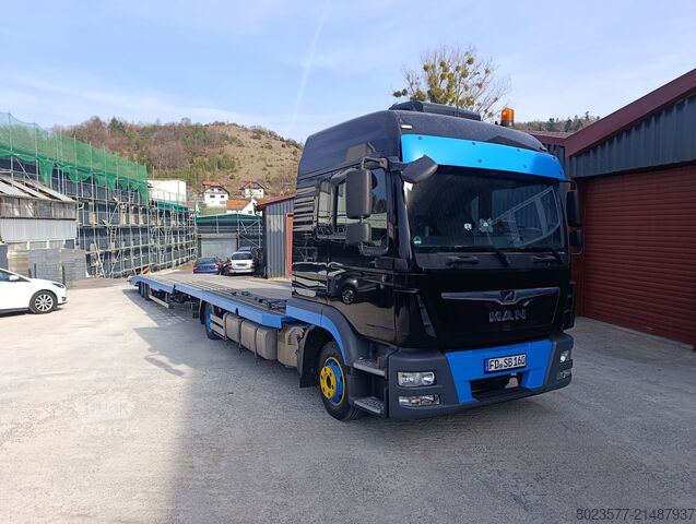Samochód ciężarowy typu furgon MAN TGL 8.250 Flachzug