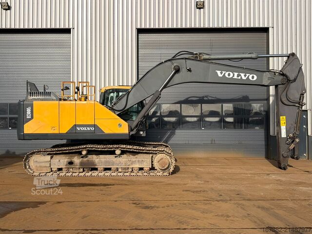 Rupsgraafmachine Volvo EC300EL