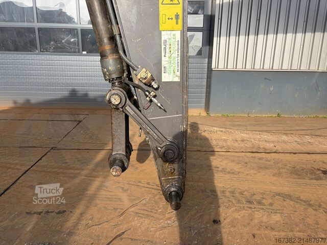 Rupsgraafmachine Volvo EC300EL