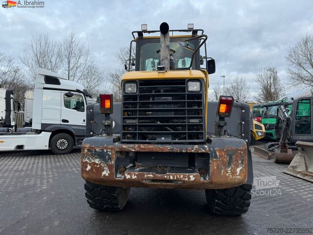 Pyöräkuormaaja Komatsu WA 250 P7-6 | Klima | Schaufel | 14t | Unterlagen vorhanden