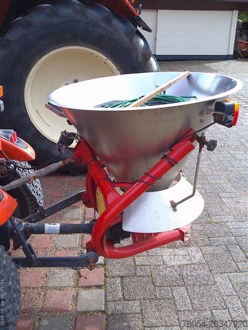Landbouwmachine KUBOTA L7 Winterdienst / L4240H-U