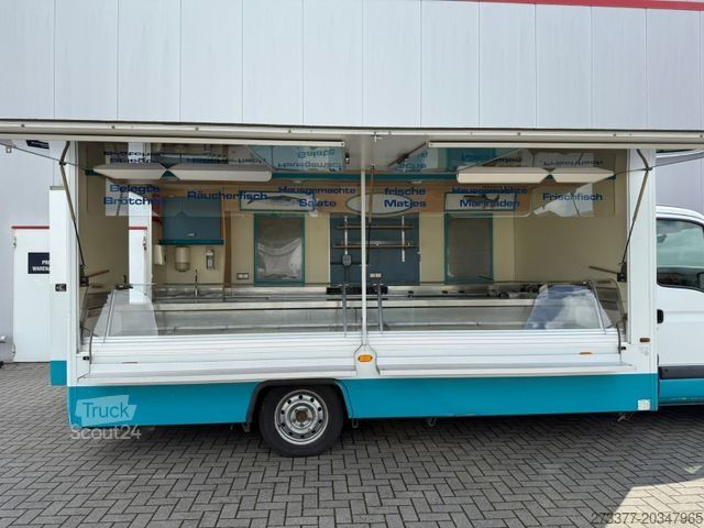 Bestelwagen RENAULT Borco Höhns Fischmobil