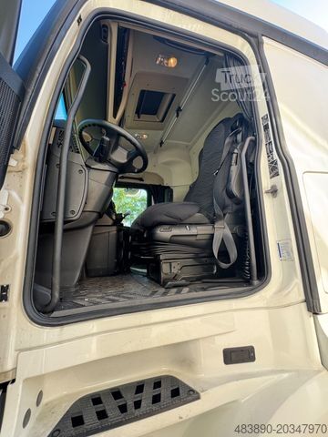 Вантажівка для напоїв MERCEDES-BENZ Actros2545/Lift-Lenk/Mitnahmestp/Retarder