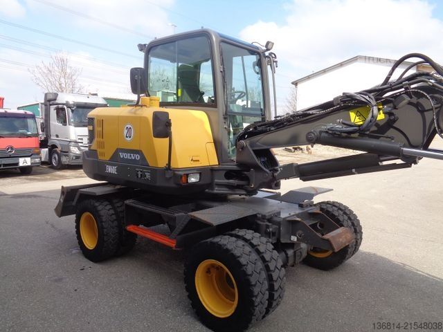 Koparka kołowa VOLVO EW60E Powertilt + Löffelpaket Klima