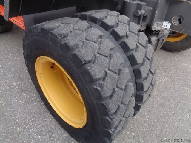 Koparka kołowa VOLVO EW60E Powertilt + Löffelpaket Klima