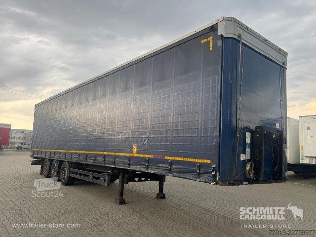 Semi-remorque bâchée Kögel Curtainsider Mega