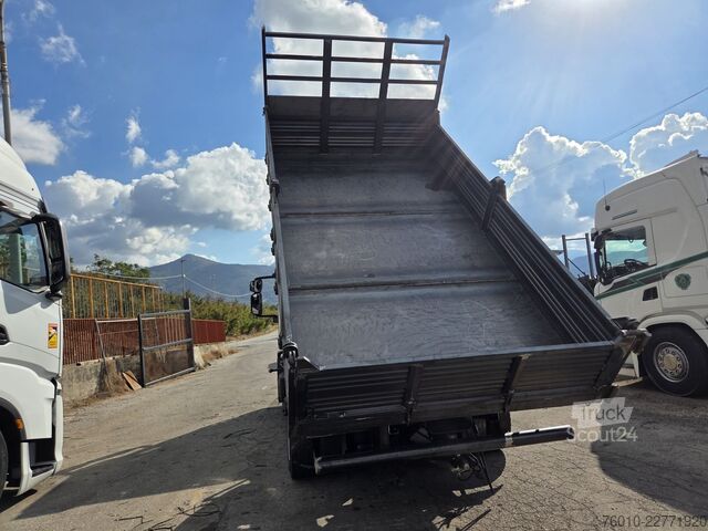 Camion benne Iveco EuroCargo 80E22