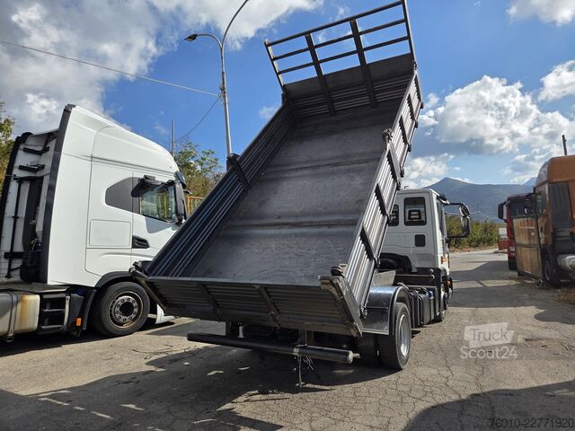 Camion benne Iveco EuroCargo 80E22