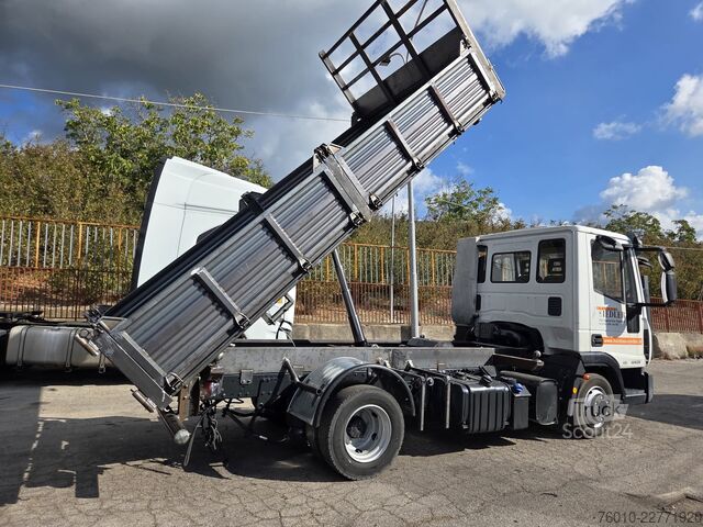 Camion benne Iveco EuroCargo 80E22