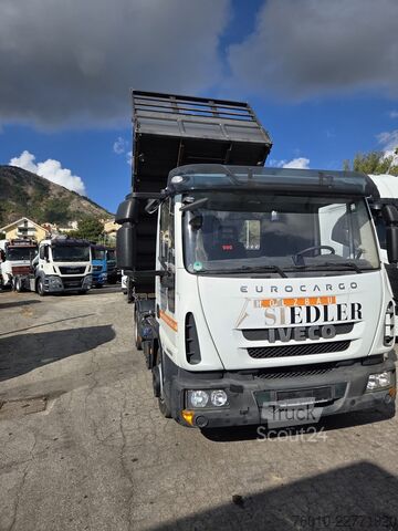 Camion benne Iveco EuroCargo 80E22