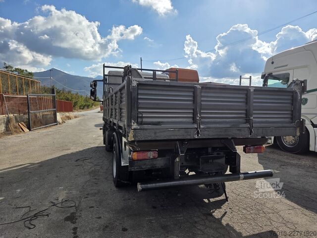 Camion benne Iveco EuroCargo 80E22
