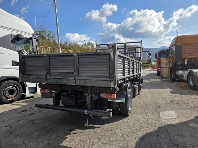 Camion benne Iveco EuroCargo 80E22