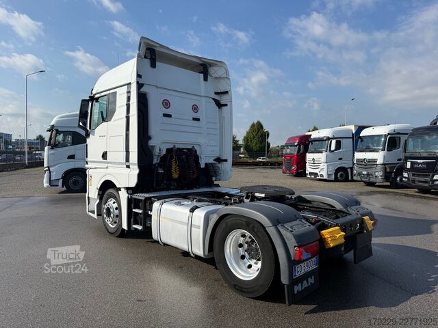 стандартний тягач MAN TGX 18.510