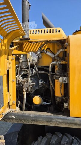 Točkaš bager JCB JS145W