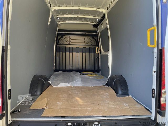 Panelinis furgonas IVECO 35S14 E (eDaily)