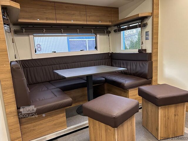 Camión para ganado Volvo FM Pferdetransporter 5 Pferde Popout Solar