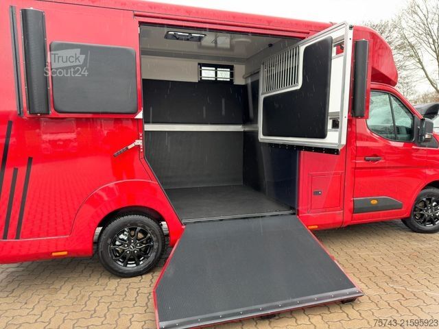 Viehtransporter RENAULT MASTER AKX NEW MODELL  2025 5 Sitzer Haras ex. L