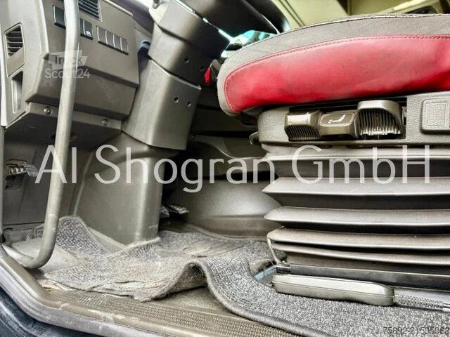 Standard-SZM Volvo FH 420 Globetrotter / Euro 6/ Diesel + LNG GAS