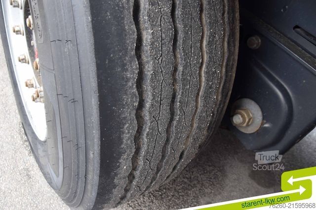 Open semitrailer with tarp KÖGEL Liftachse SAF Palettenkasten