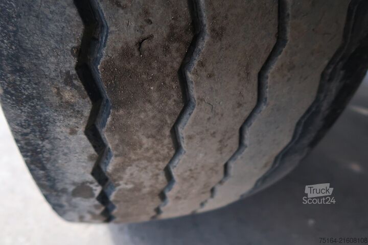 полуремарке самосвал SCHMITZ SKI 24 SL 7.2 Stahlrundmulde