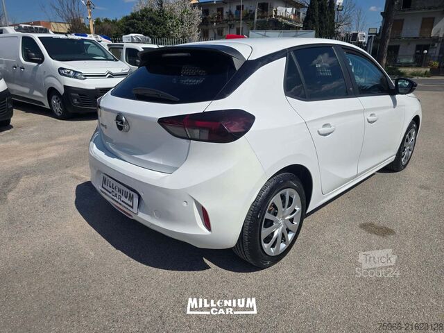 Minibus Opel OPEL CORSA E KM 2000