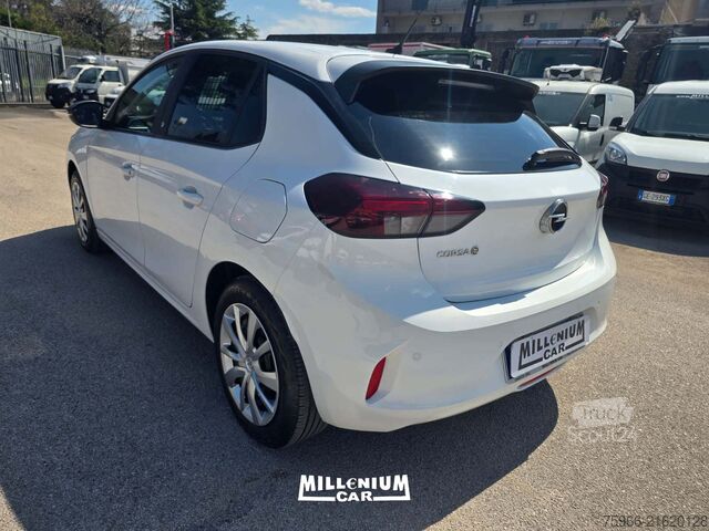 Minibus Opel OPEL CORSA E KM 2000