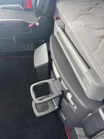 Standard tractor unit Renault T 520