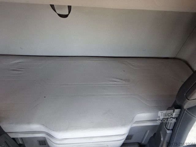 Standard tractor unit FORD F-Max Sattelzugmaschine