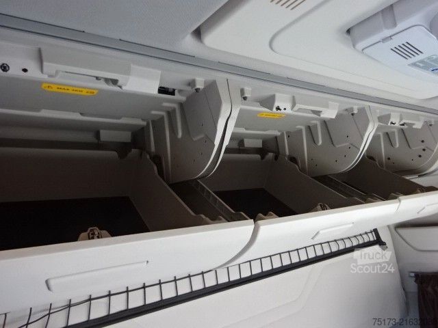 Standard tractor unit FORD F-Max Sattelzugmaschine