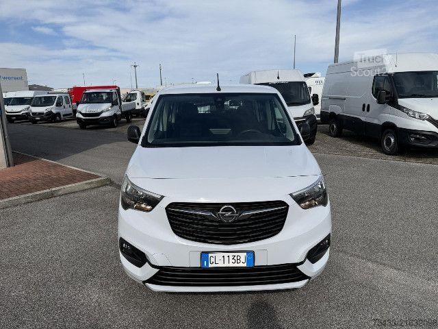 Panel van Opel Combo Cargo 1.5d 100cv d.cab. L2H1 c/clima mt6
