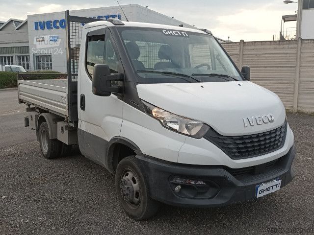 Camion ribaltabile trilaterale IVECO 35C14H