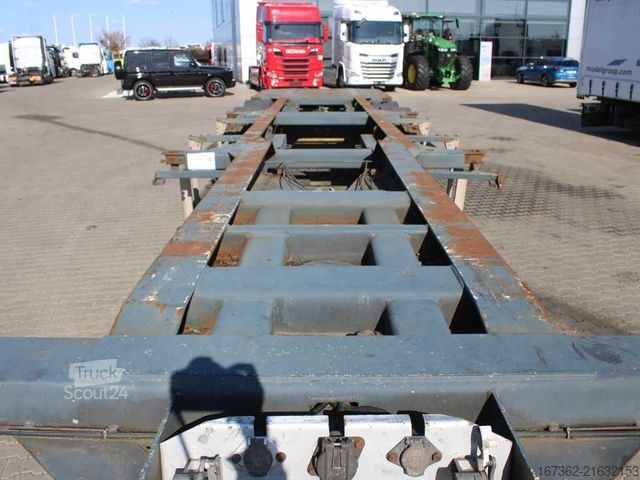 Šasija polpriklopnika TRAILOR ZASLAW D-651 / D-654, LIFTING AXLE